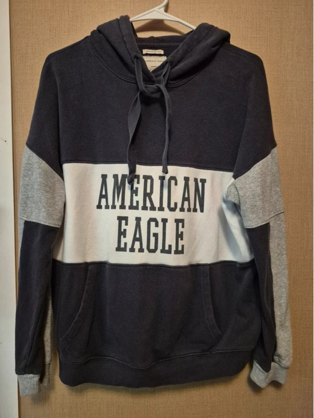 American Eagle Unisex Hoodie Size M Gray and Black Color Block